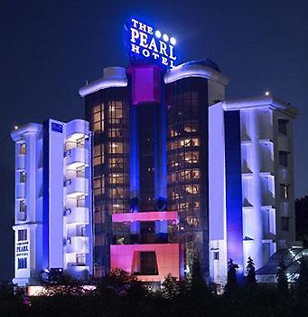The Pearl Hotel Калькутта Экстерьер фото